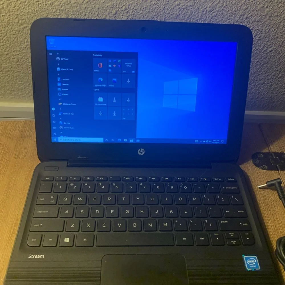 HP 11.6 inch 11 pro G3 Laptop